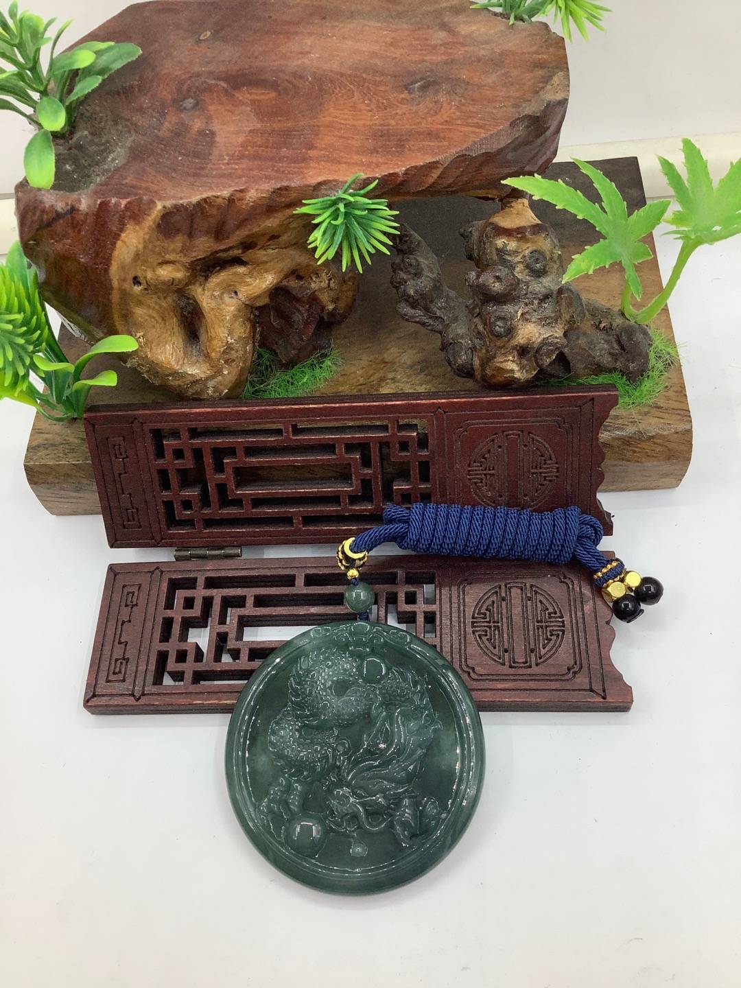 龙行天下