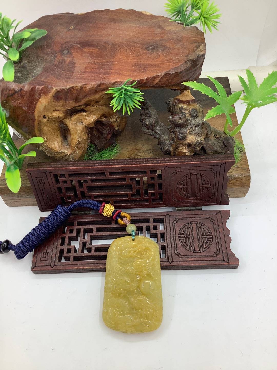 九龙戏珠