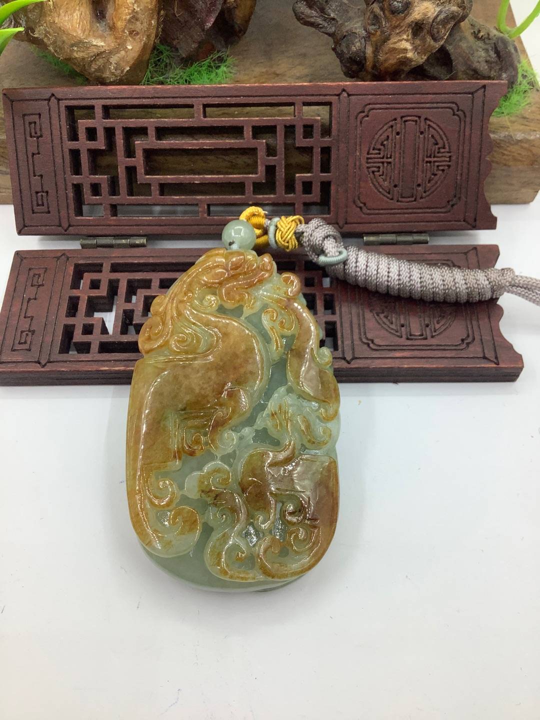 仿古龙