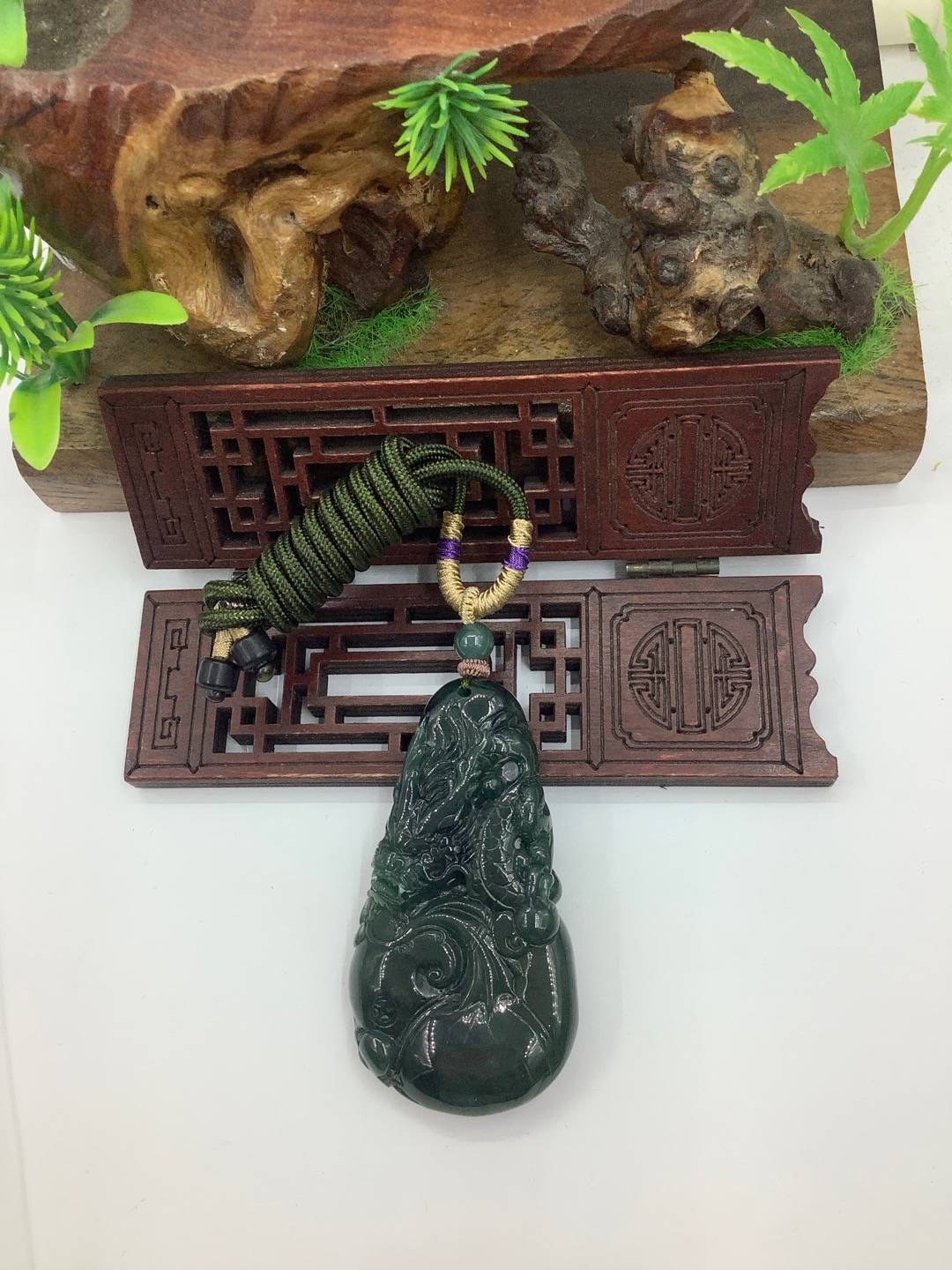 龙行天下
