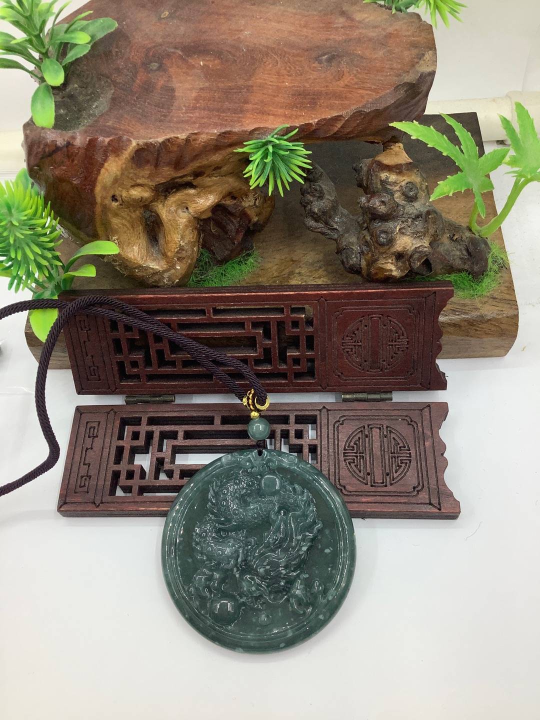 龙行天下