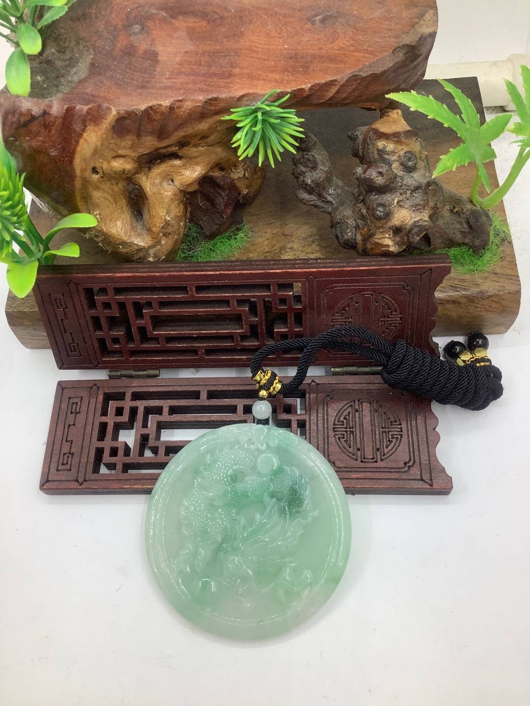 龙行天下