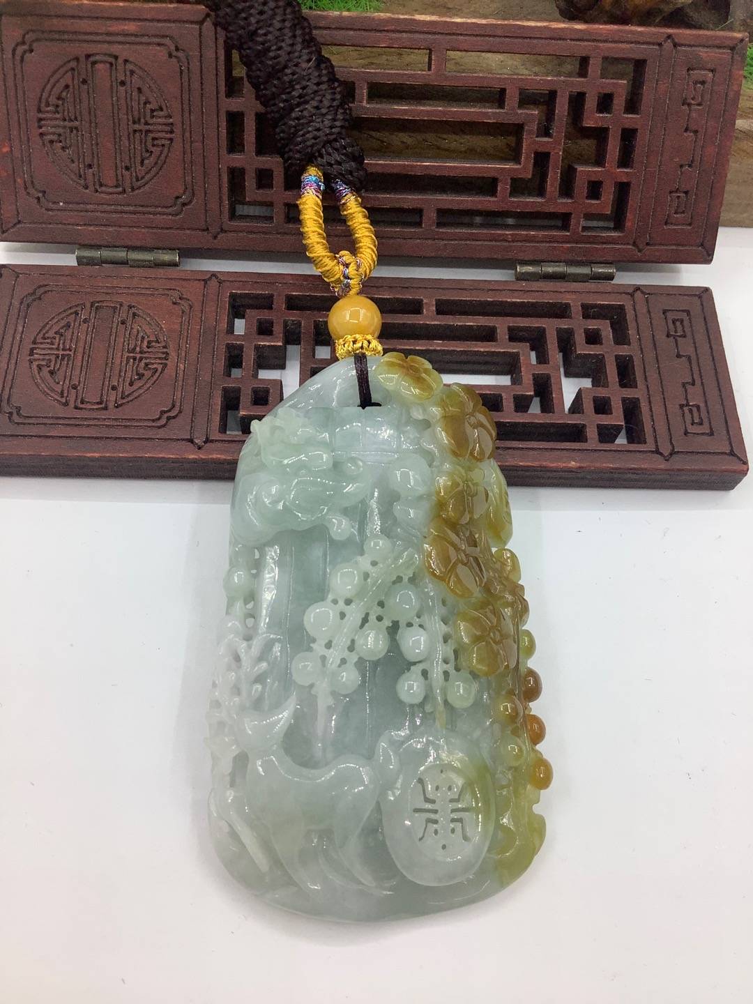 鹿梅同春