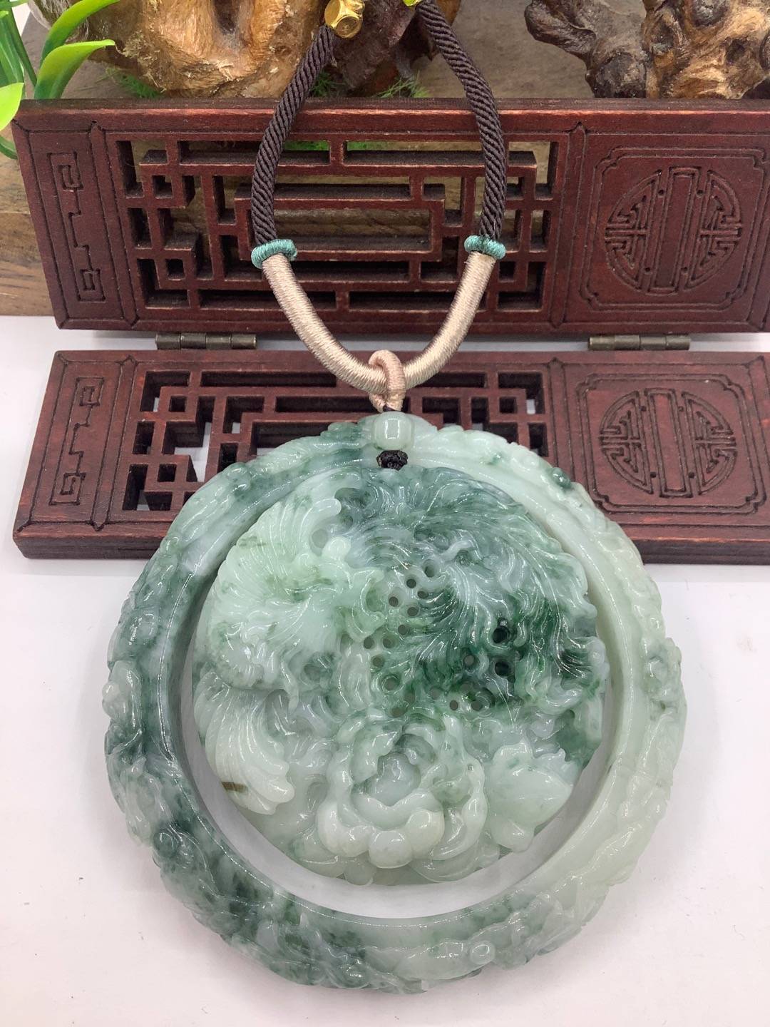 凤穿牡丹