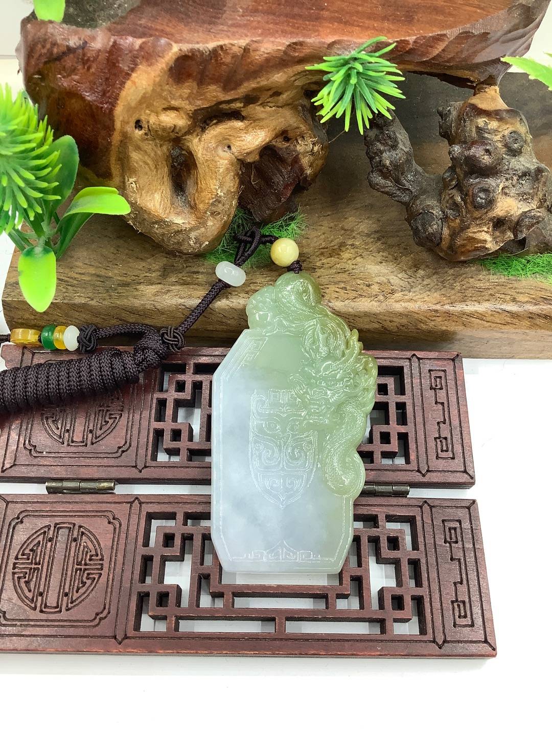 龙行天下