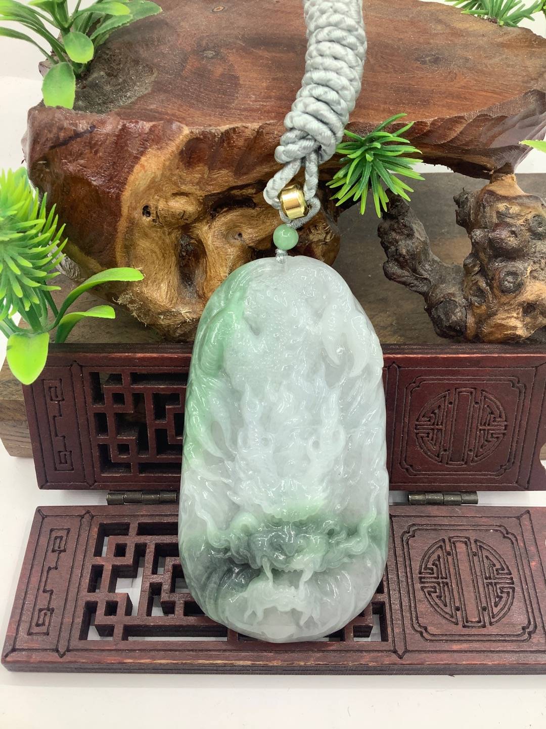龙行天下