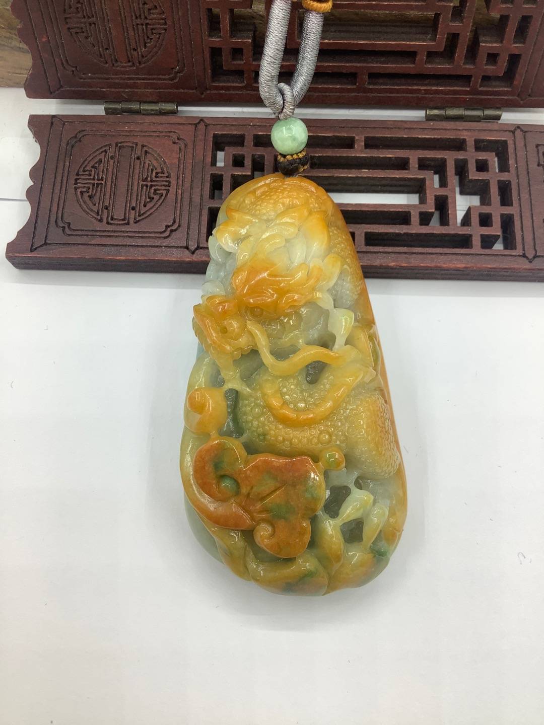 龙行天下
