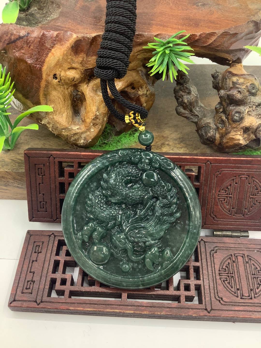 龙行天下