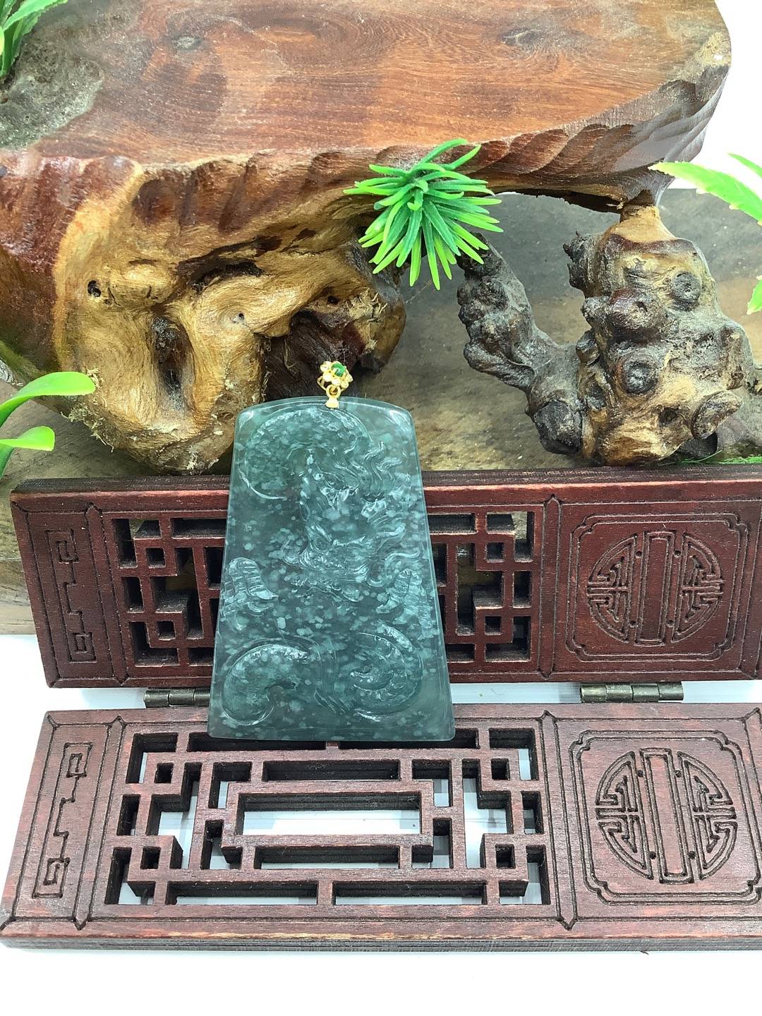 龙行天下