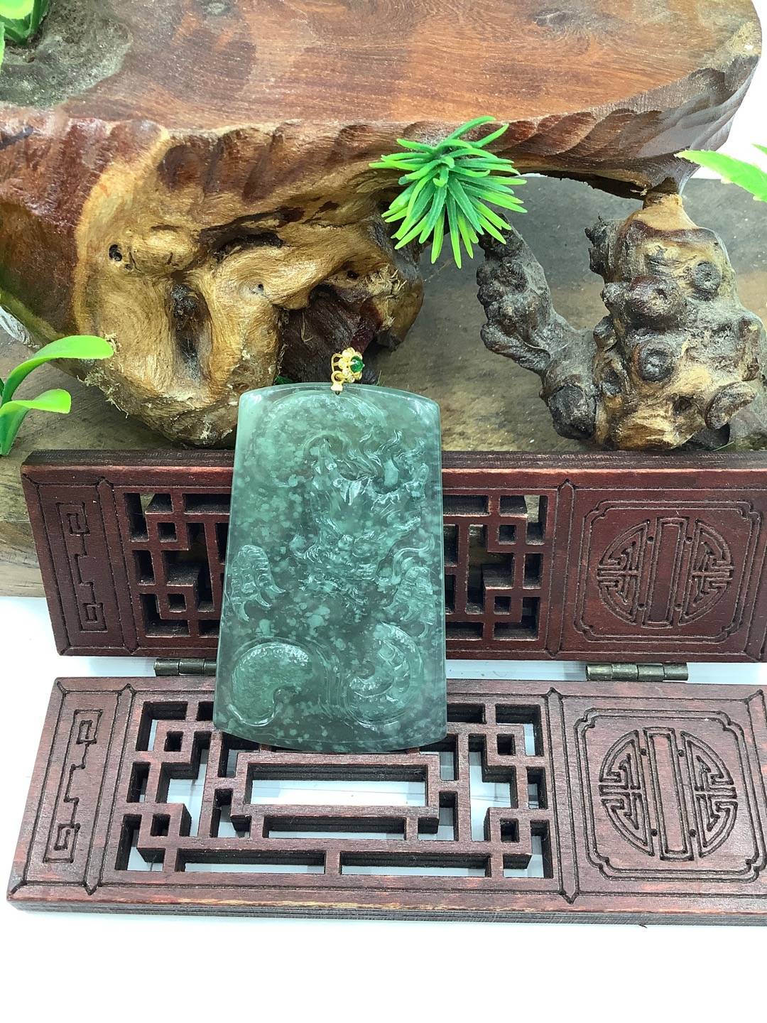 龙行天下