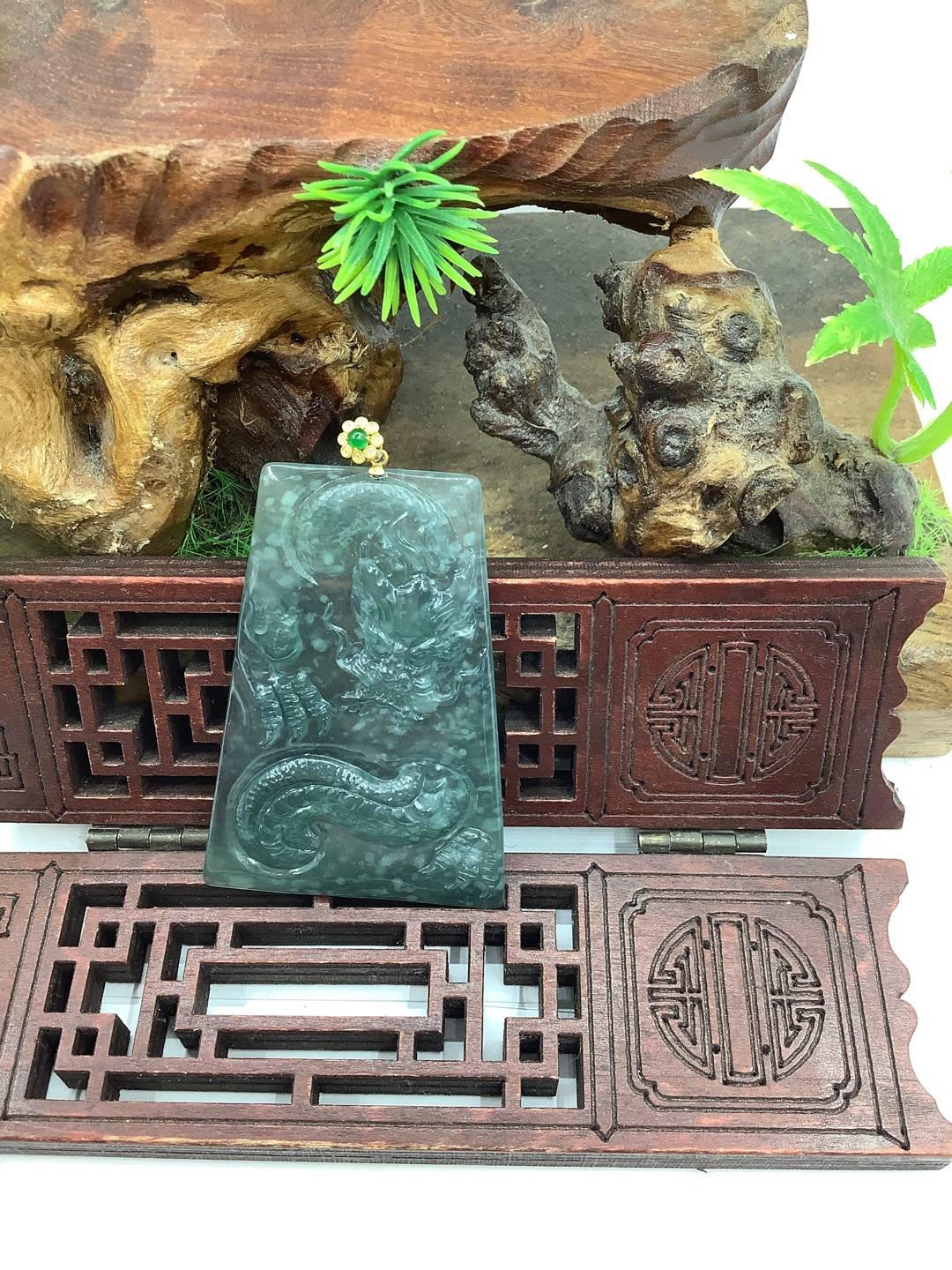 龙行天下