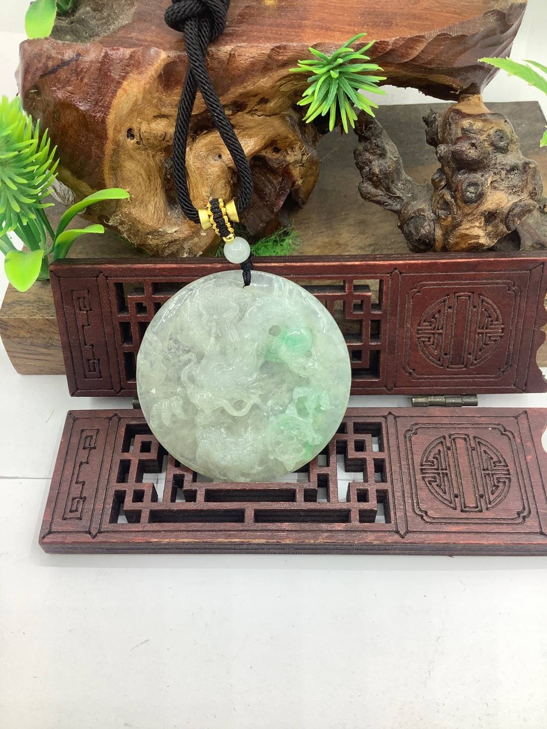 龙行天下