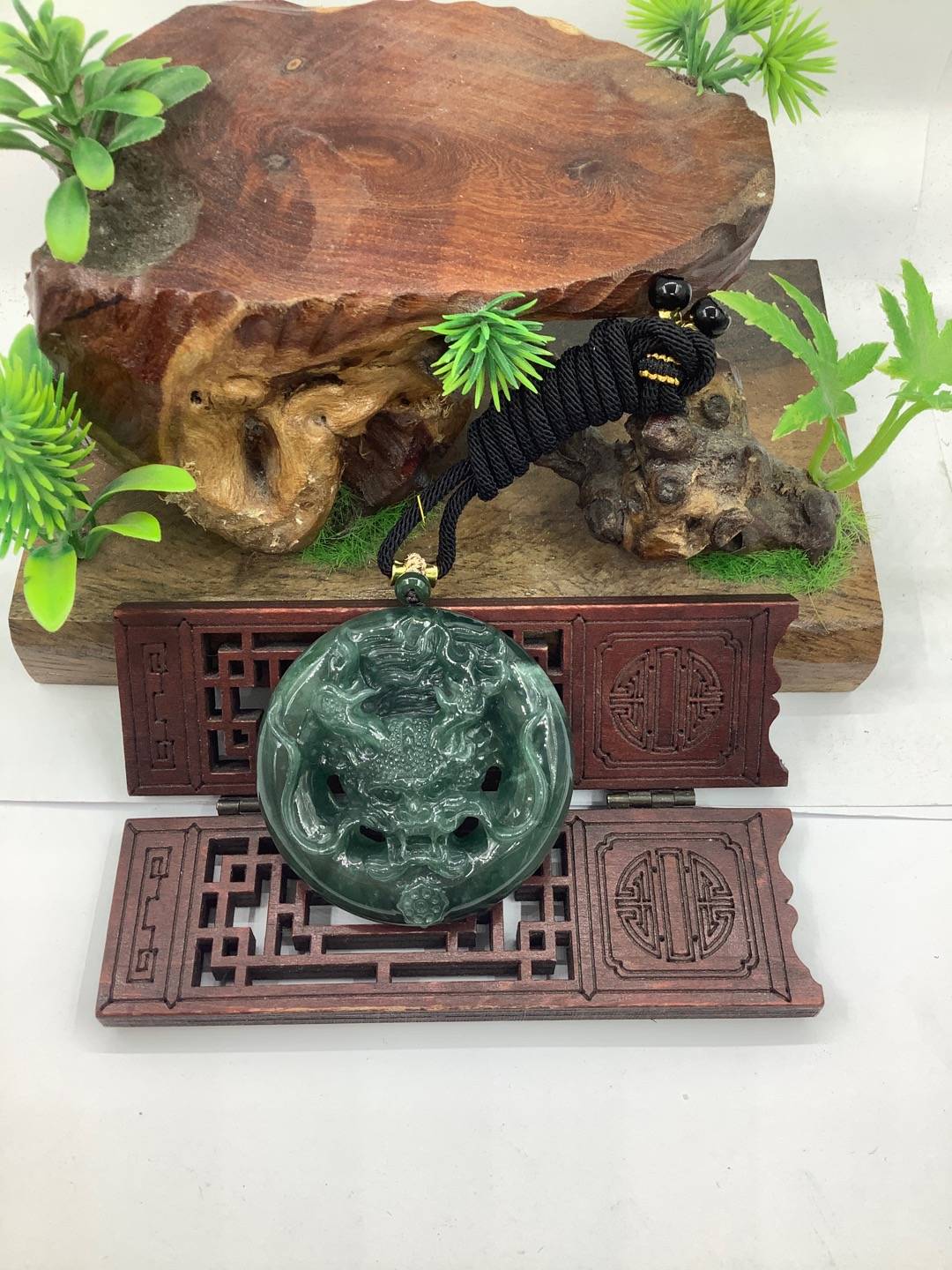 龙行天下