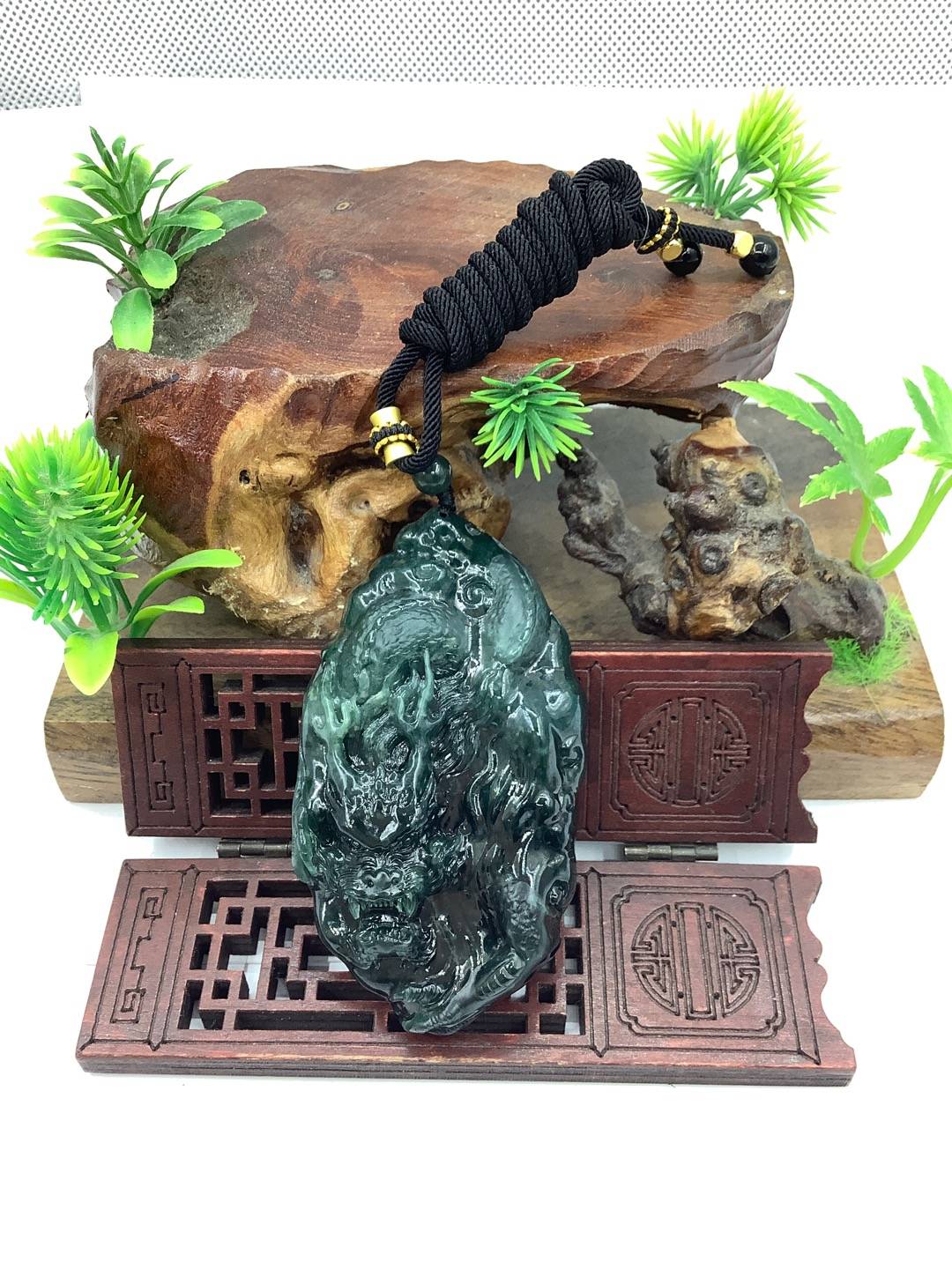 龙行天下