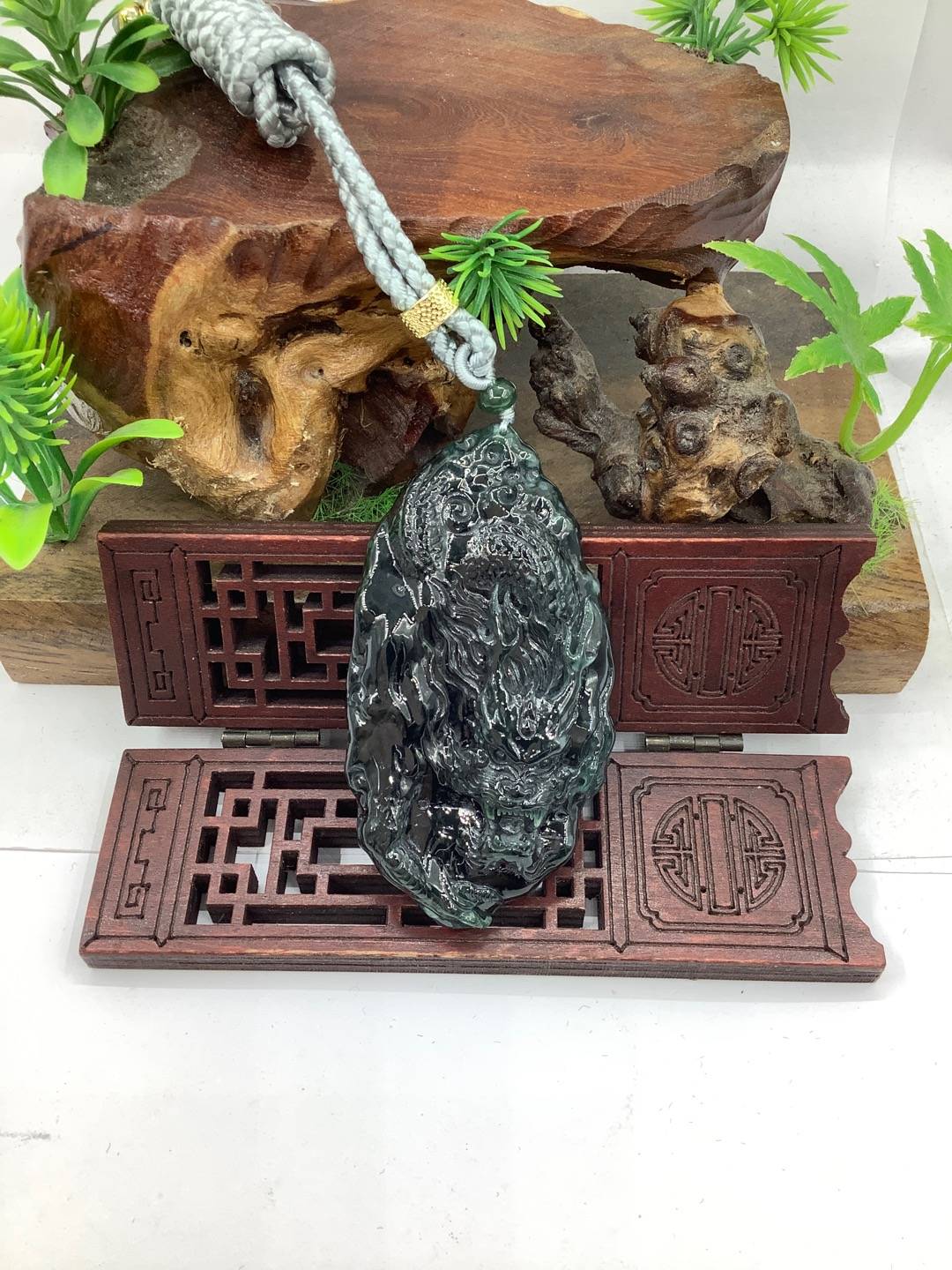 龙行天下