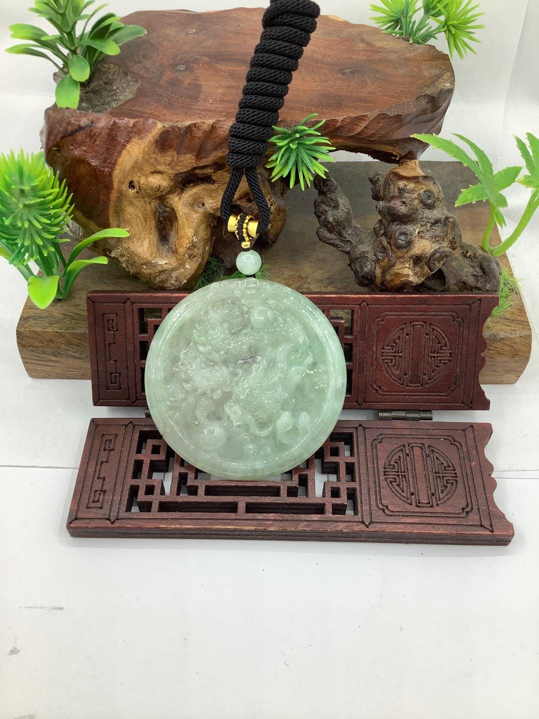 龙行天下