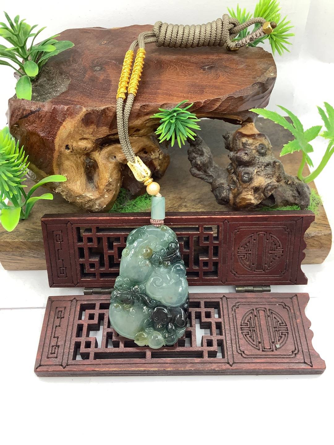 灵猴献寿