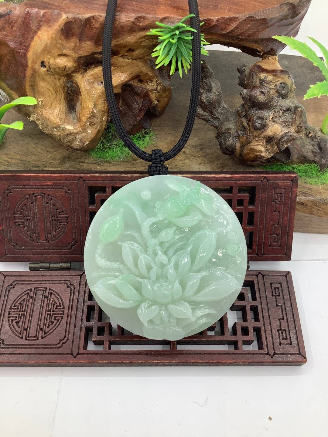 一品青莲