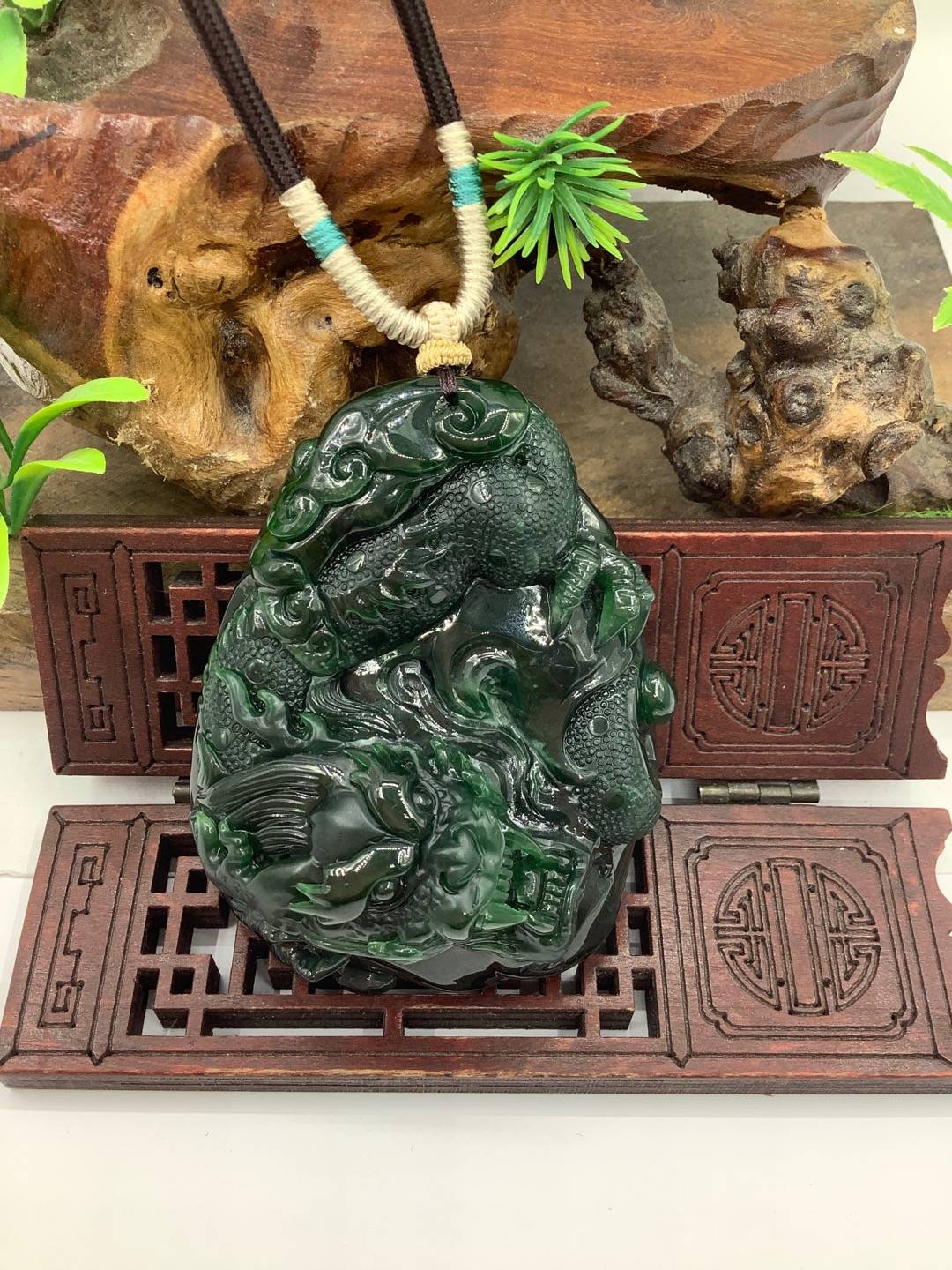 龙行天下