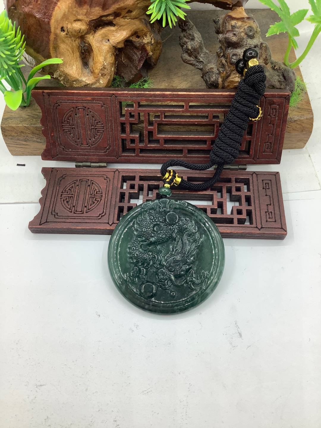 龙行天下
