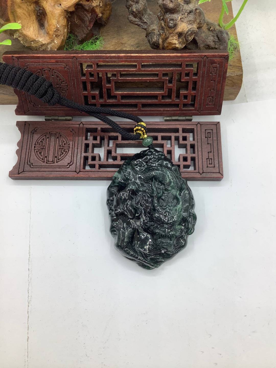 龙行天下