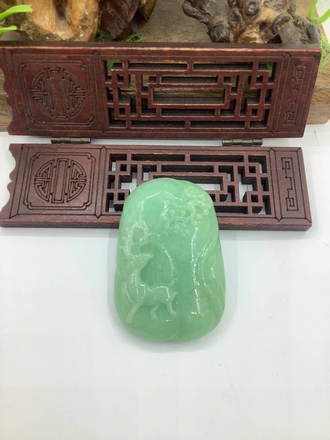 鹿梅同春