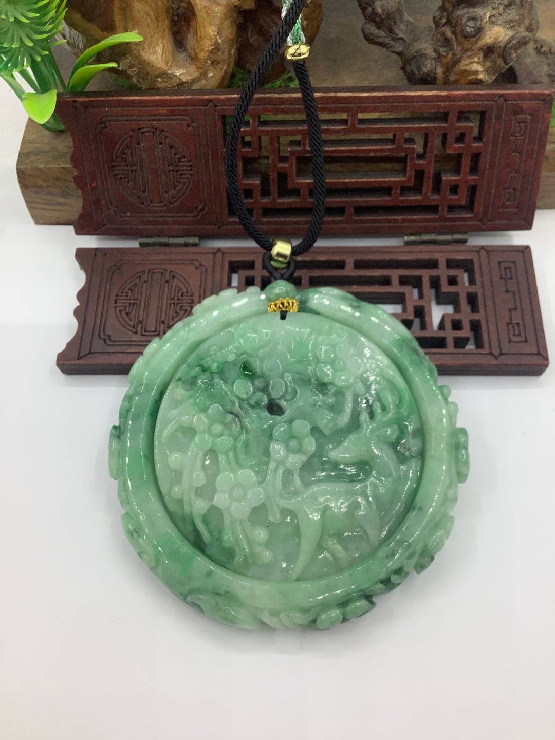 鹿梅同春