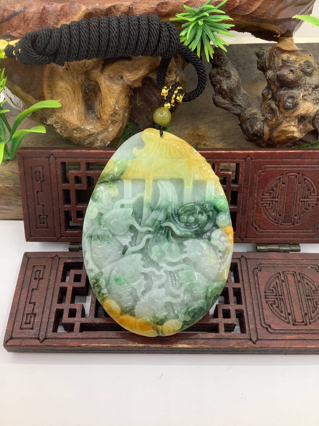 鱼跃龙门