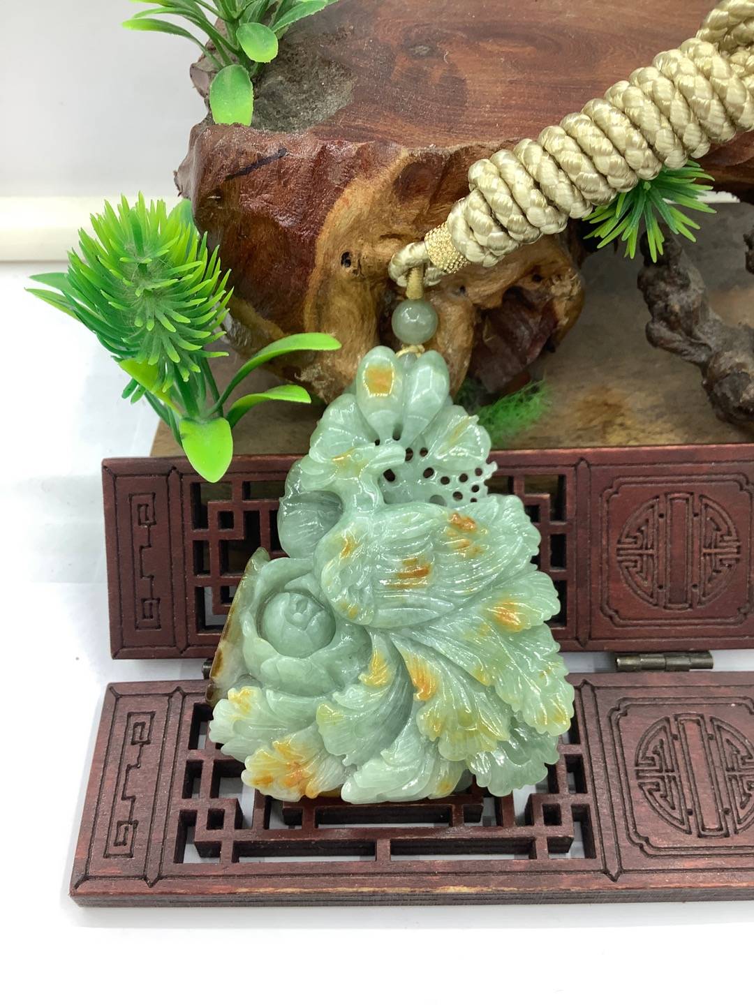 凤戏牡丹