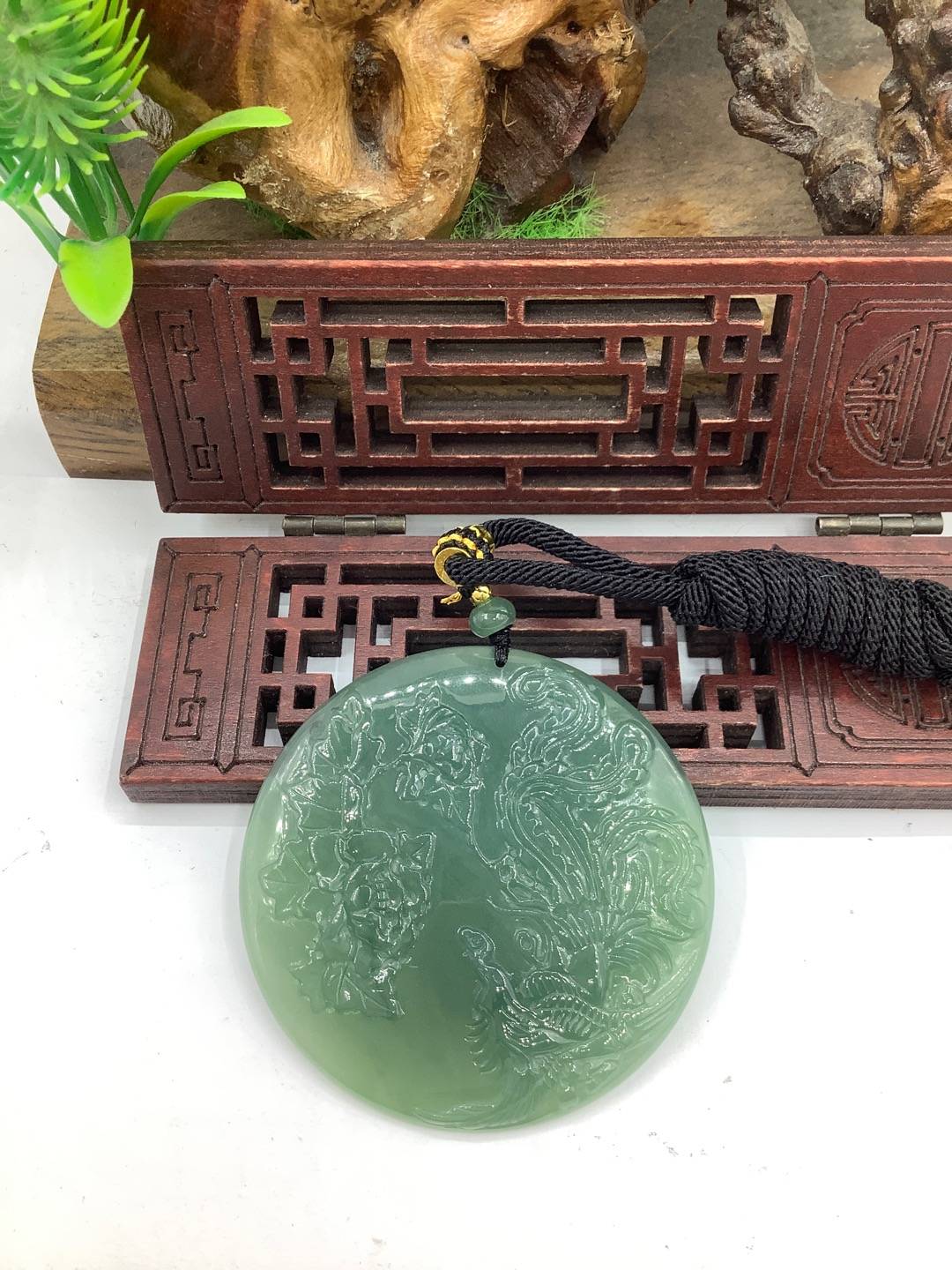 凤戏牡丹