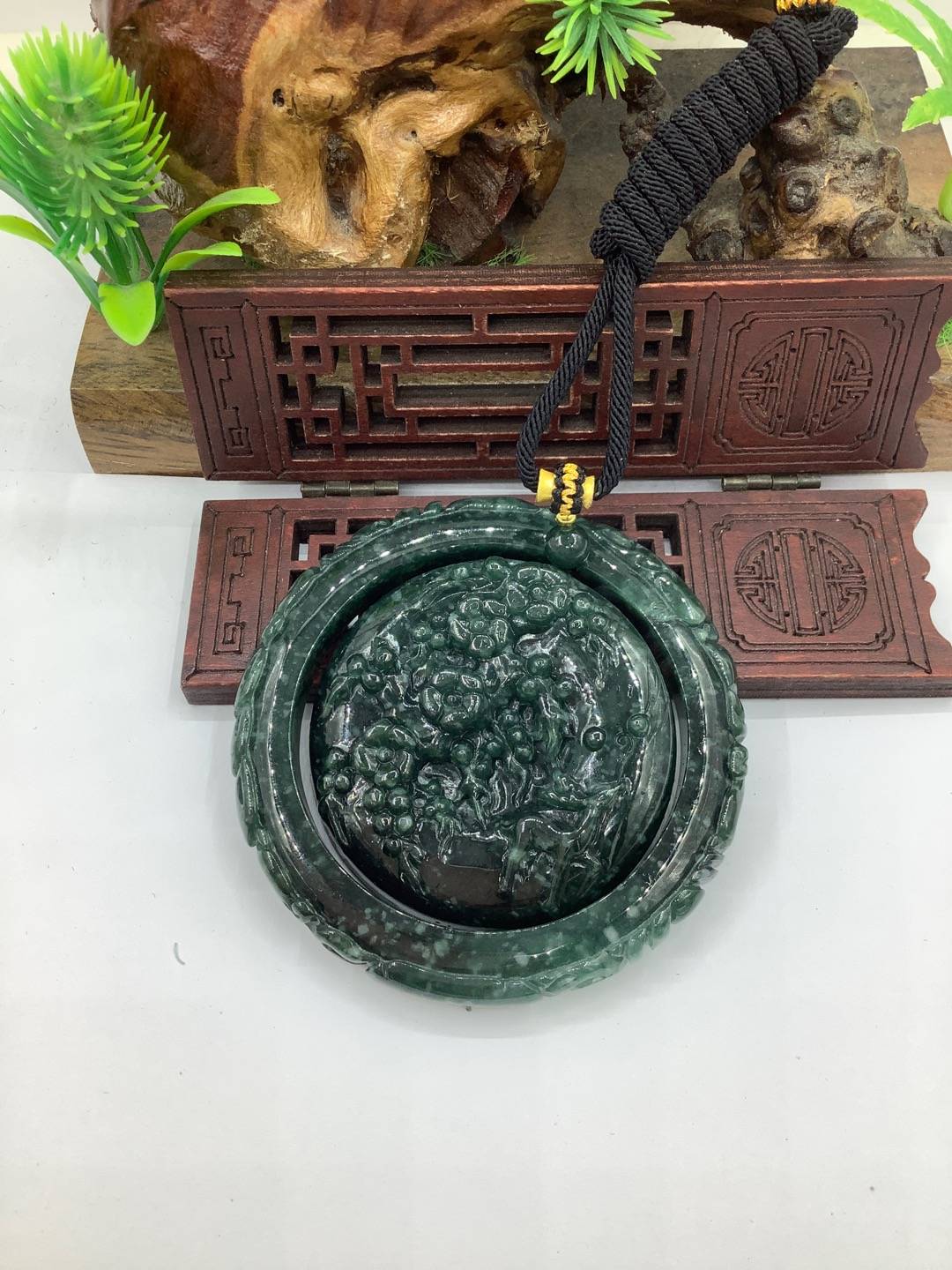 鹿梅同春
