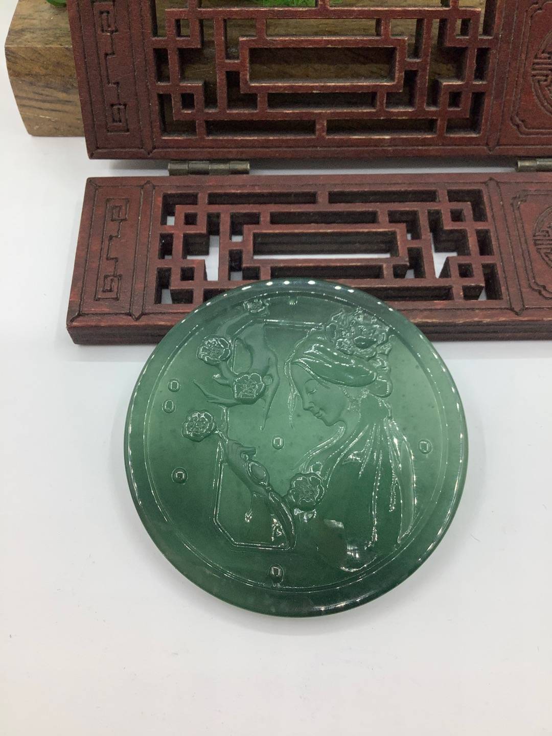 闭月羞花