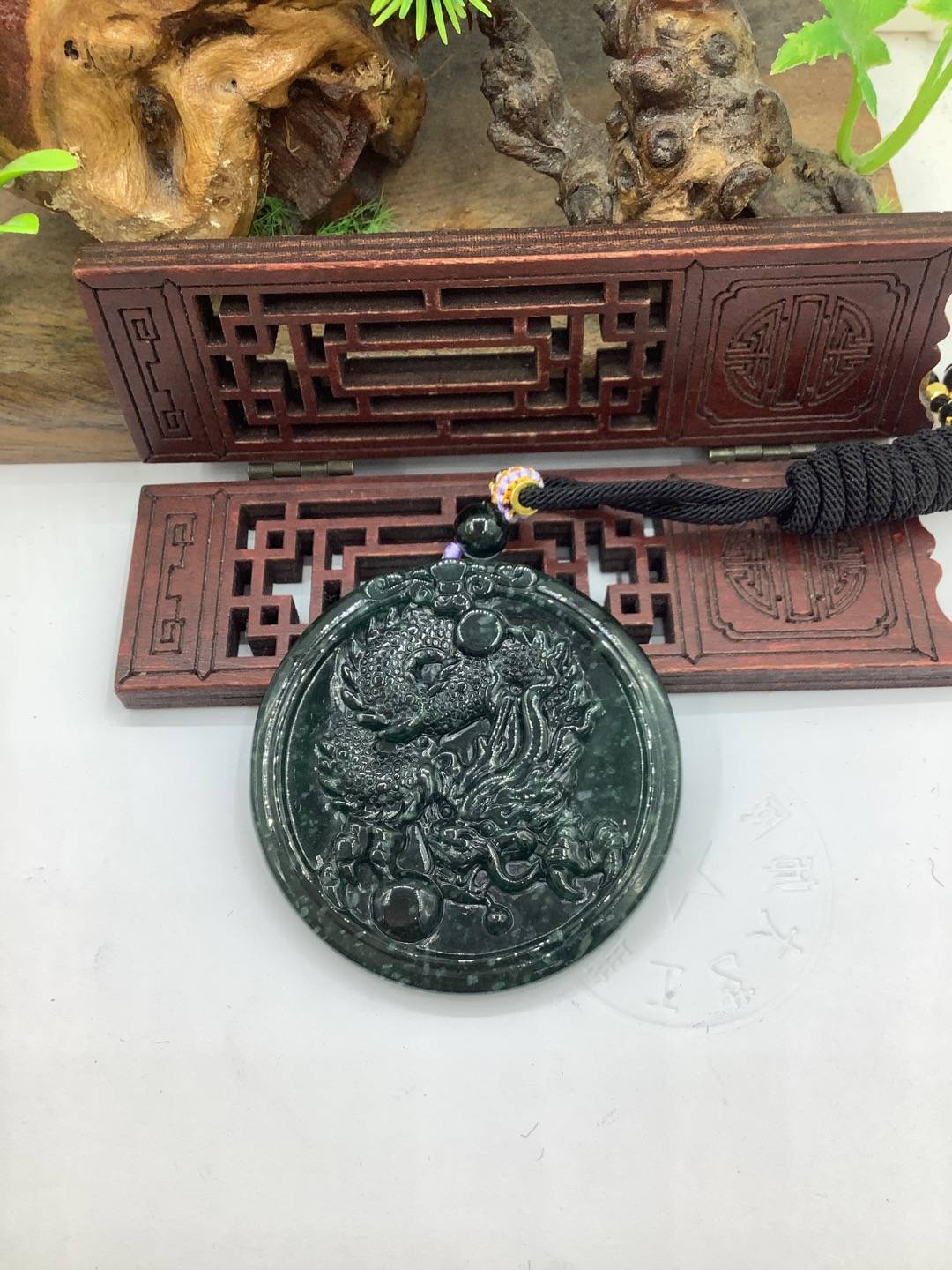 龙行天下