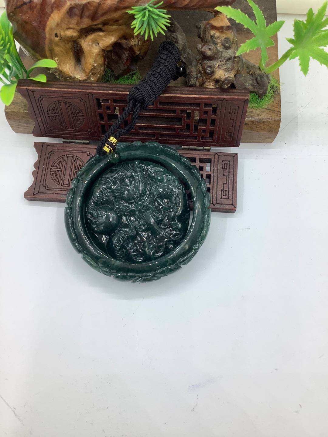 龙行天下