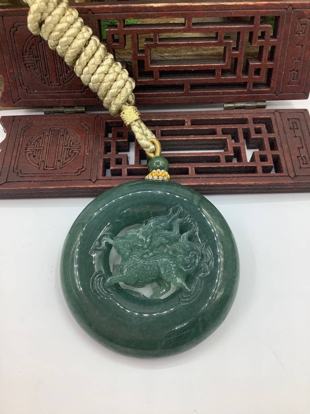 麒麟献瑞