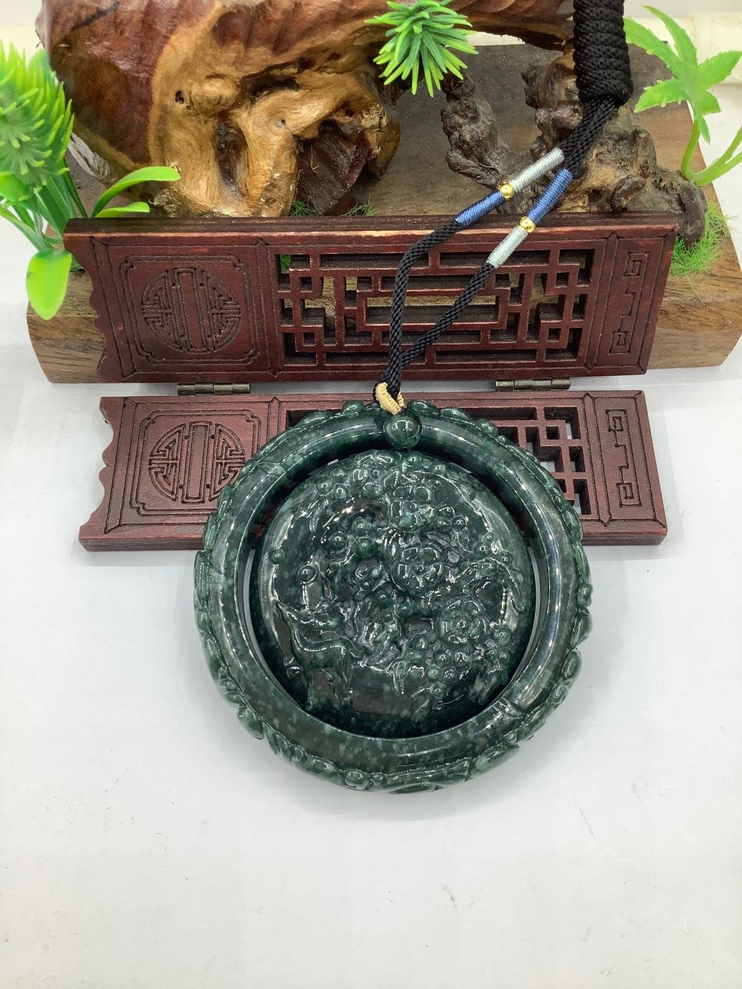 鹿梅同春