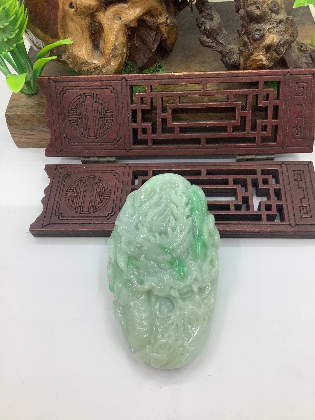 龙行天下