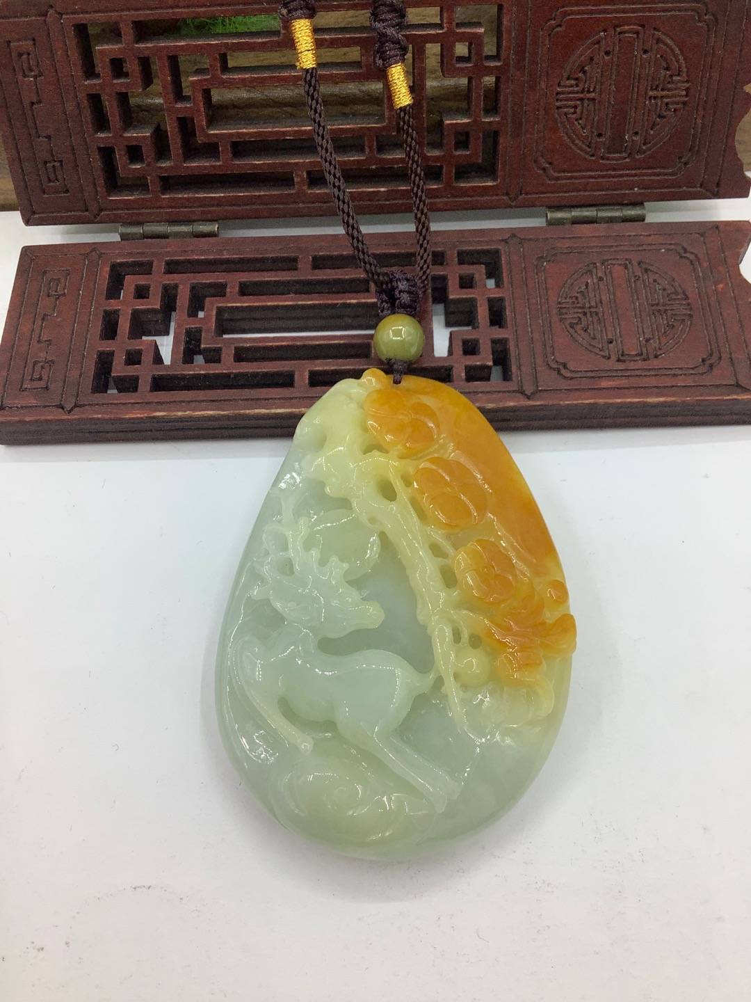 鹿梅同春