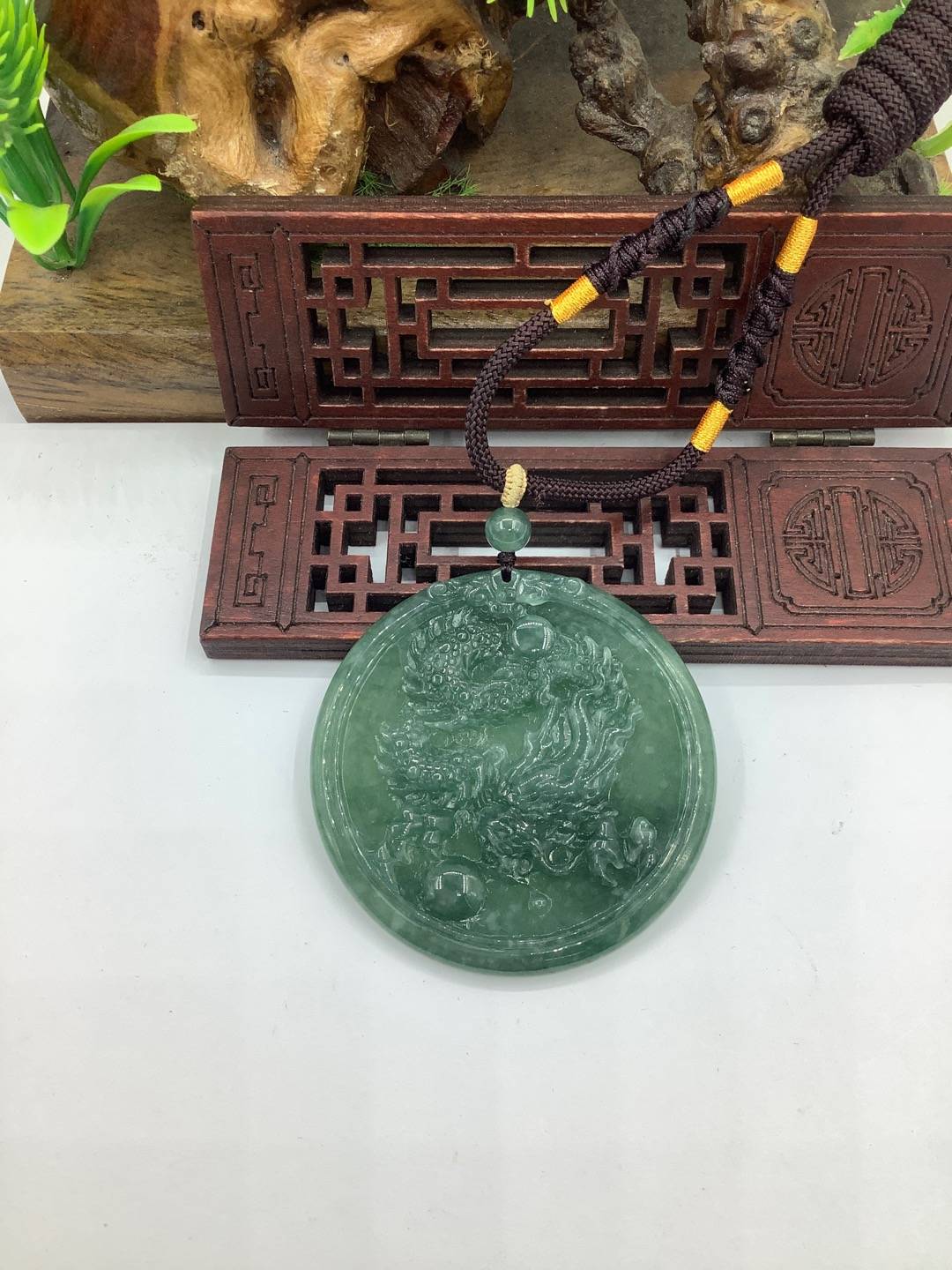 龙行天下