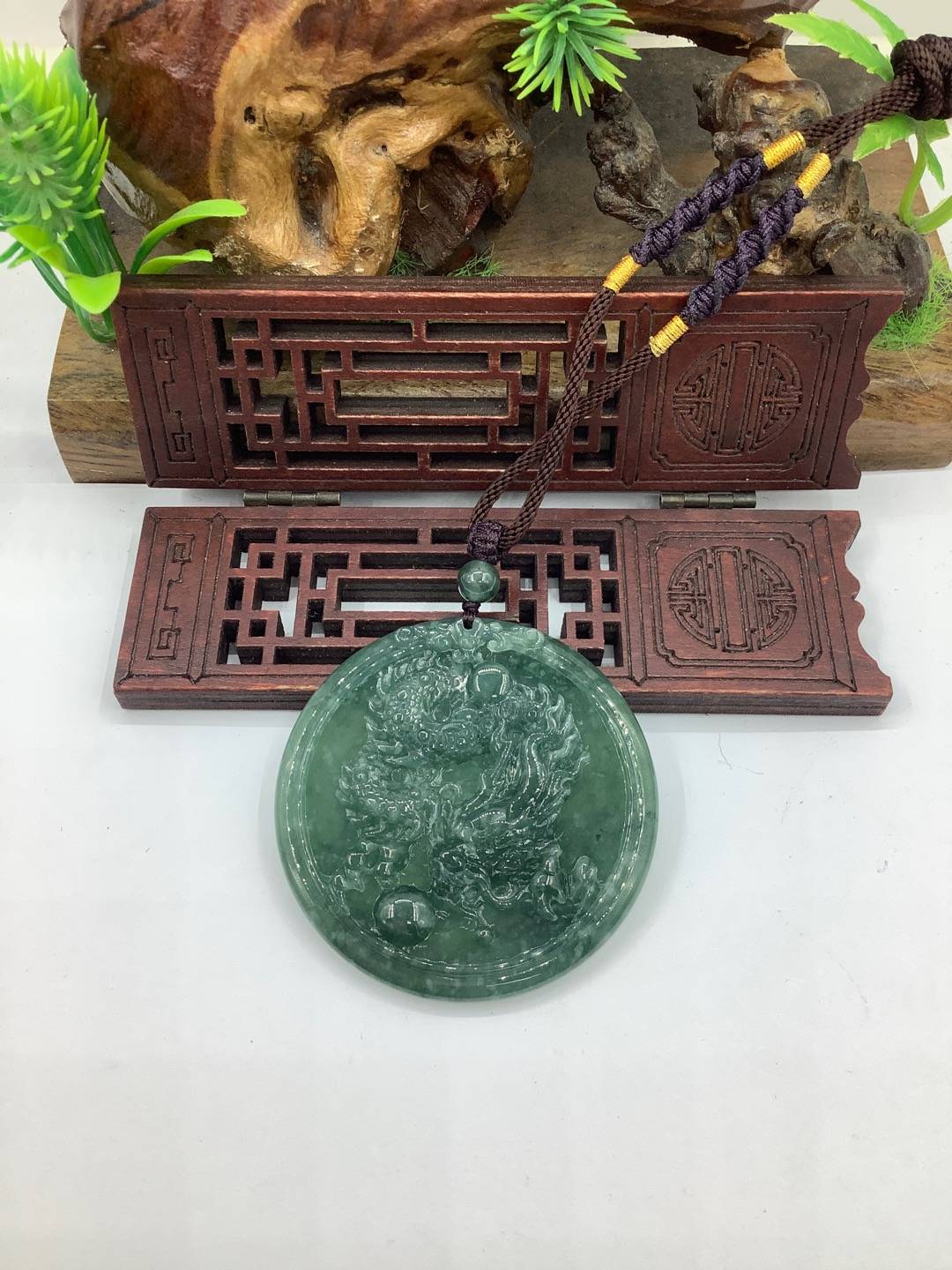 龙行天下