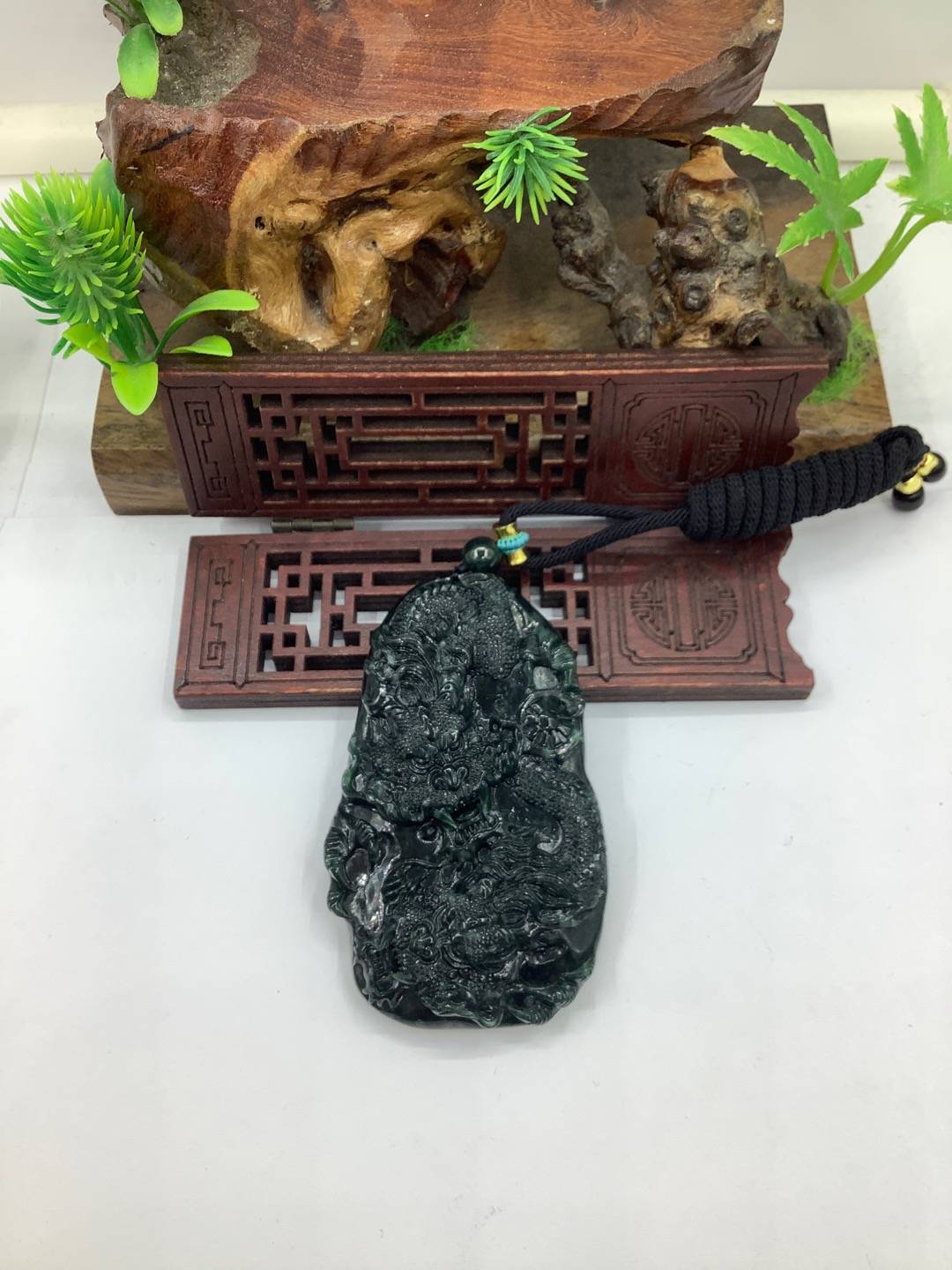双龙护主