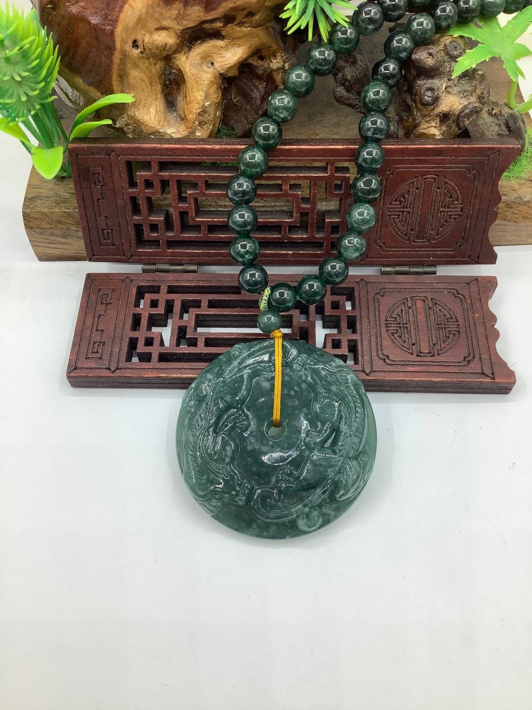 双龙护主