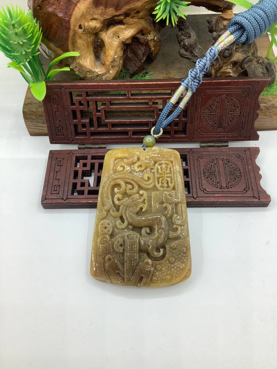 仿古牌 