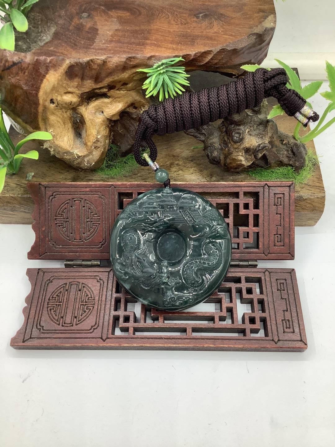 龙行天下