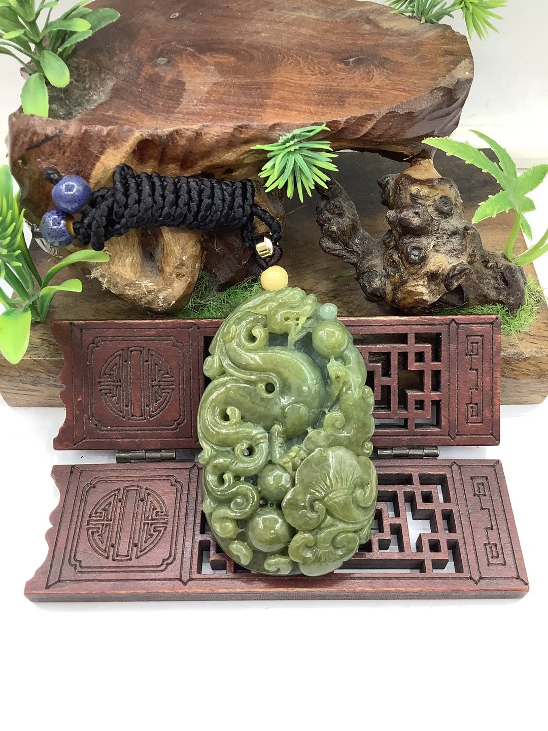 龙行天下