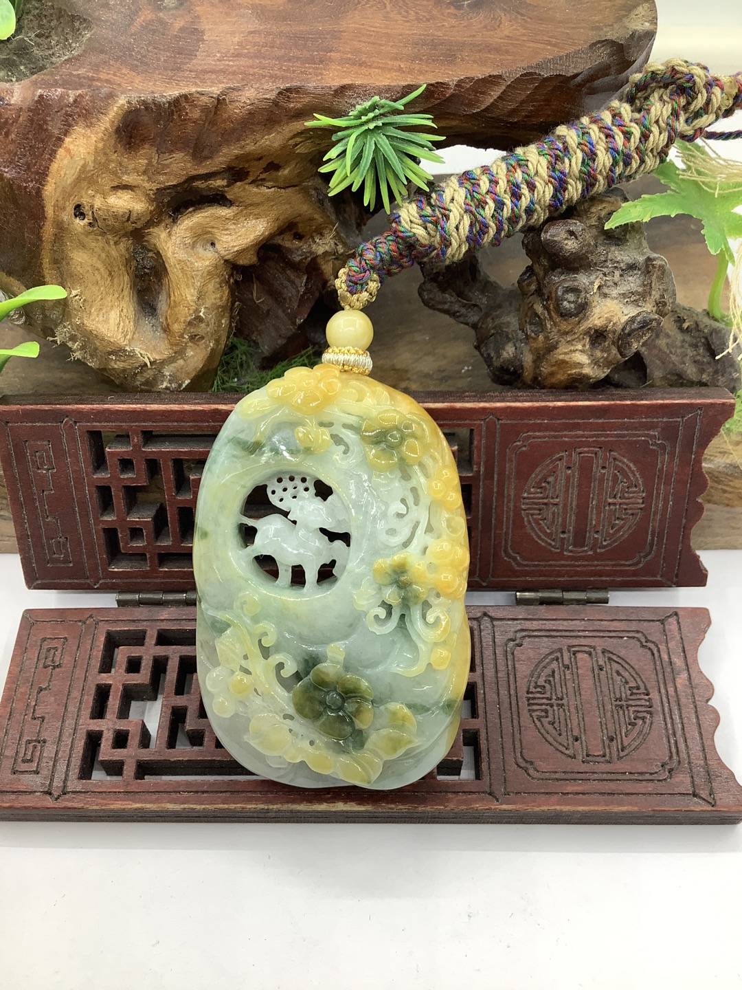 鹿梅同春