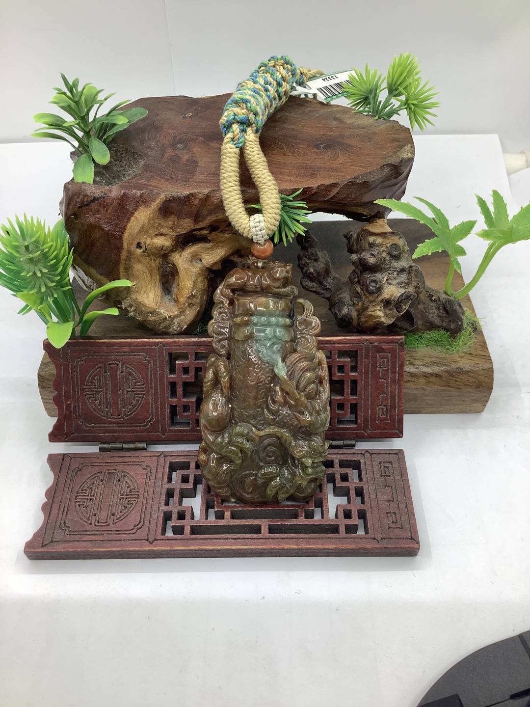 龙行天下