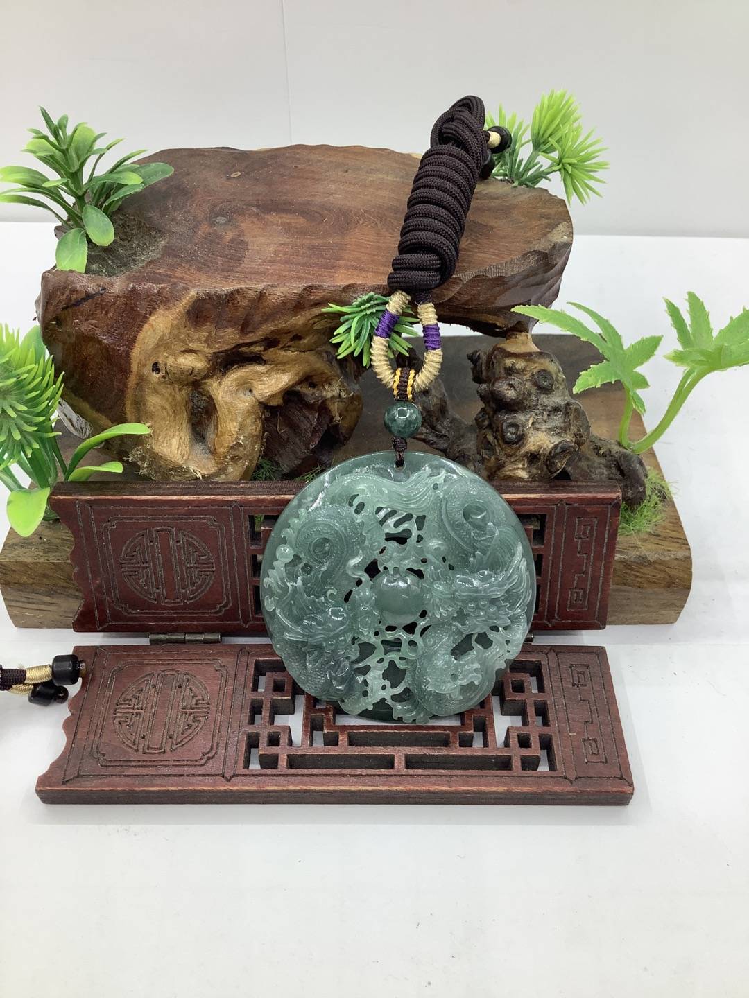 双龙护主