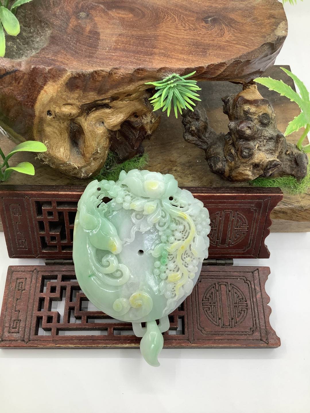 鹿梅同春