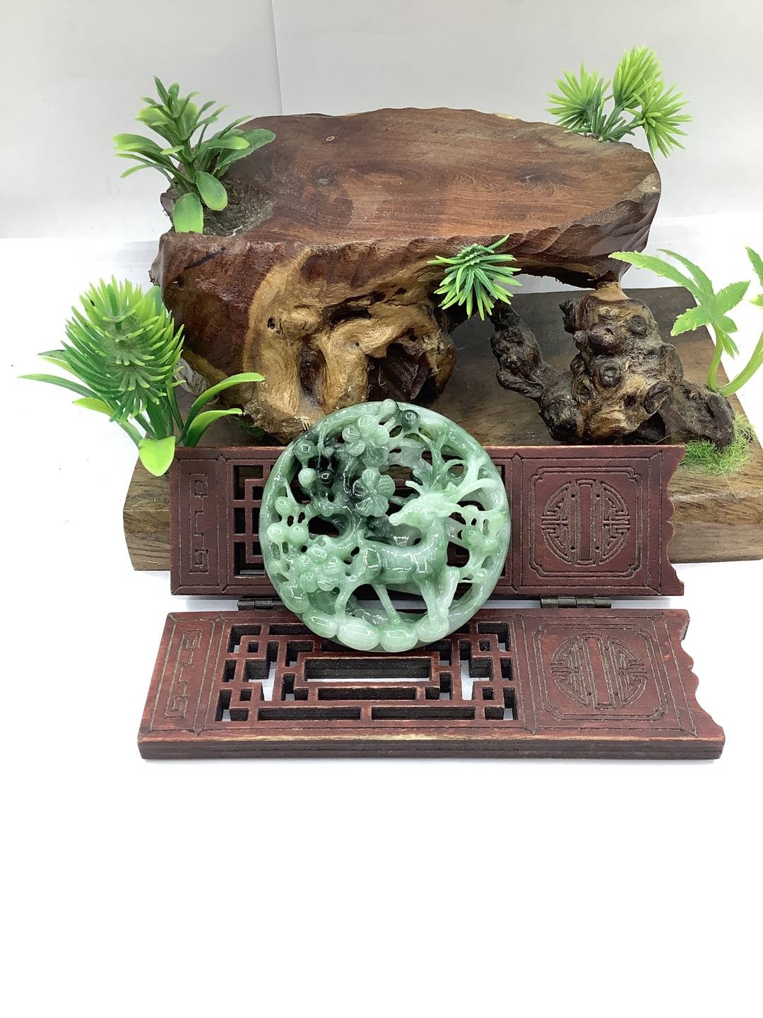 梅鹿同春